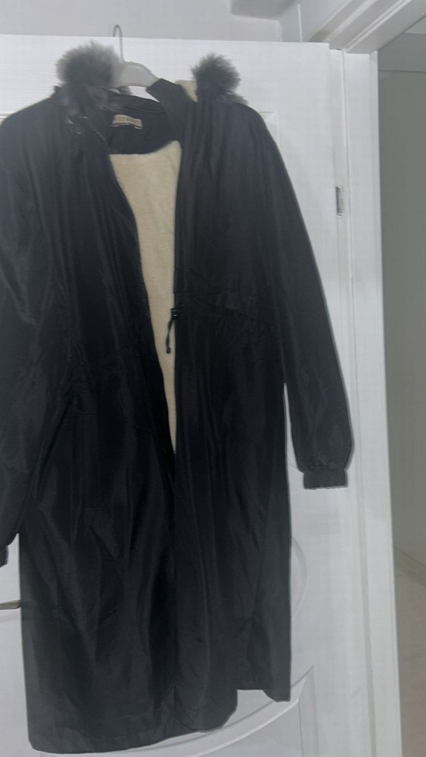 Siyah Uzun Kadın mont 54 beden 1 kere giyildi - Görsel 4