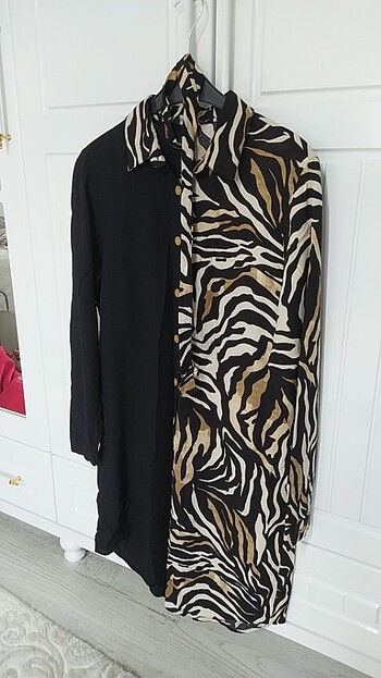 Leopar desenli dış tunik.