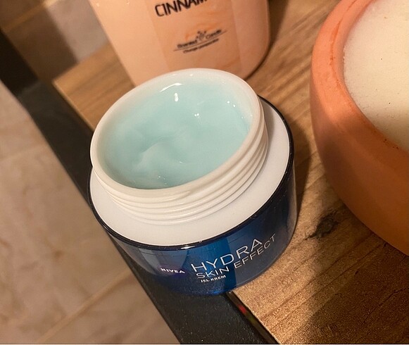 Beden Nivea Hydra Skin Effect Yüz Kremi