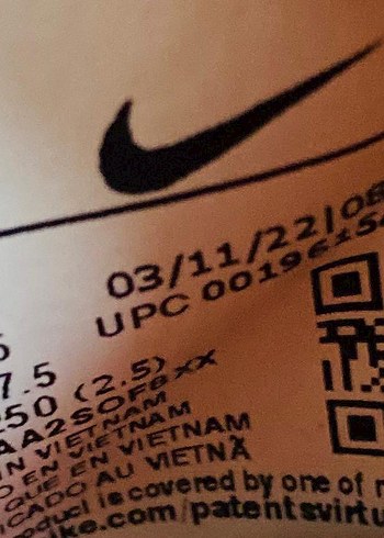 Nike Pembe Renkli Erkek Futbol Ayakkabısı Velcro Kapatma
