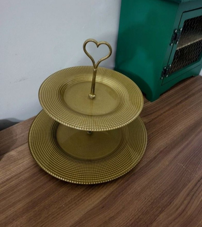 Altın Renkli İki Katlı Sunum Tabağı - Görsel 5