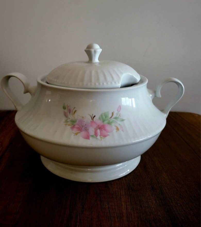 Pastel Çiçek Desenli Beyaz Çorba sunum tenceresi - Görsel 2