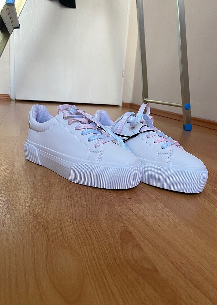 Bershka spor ayakkabı - Görsel 3