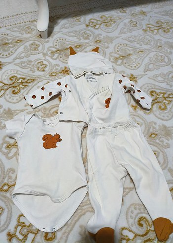 Ebebek 25 adet temiz kıyafet - Görsel 6