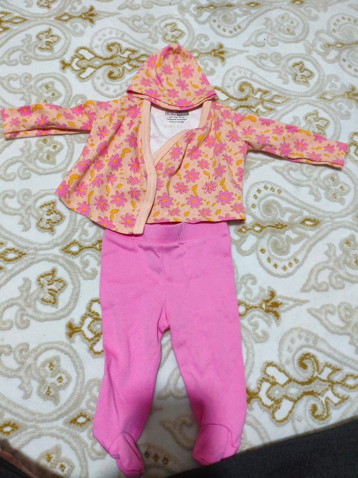 Ebebek 25 adet temiz kıyafet - Görsel 2