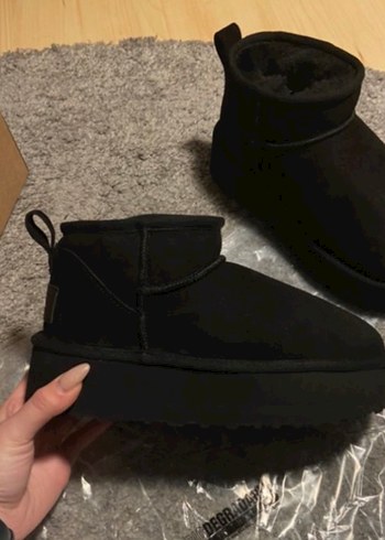 Ugg Siyah Mini Platform Ugg