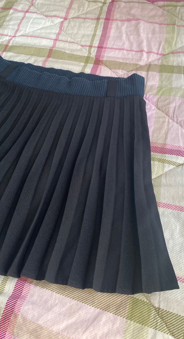 Siyah Piliseli Mini Etek - Görsel 3