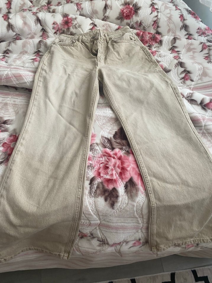 Düğmeli Bej Kadın Uzun Bol Kesim Keten Pantolon - Görsel 2