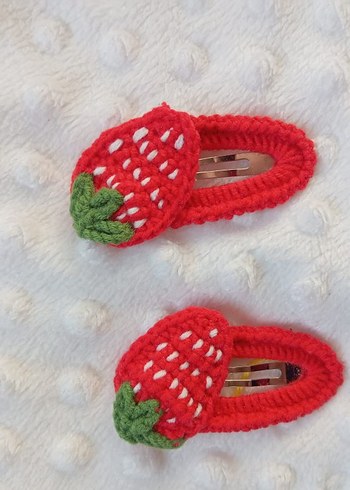 Nakışlı Kırmızı Örgü Çocuk Toka - Görsel 3