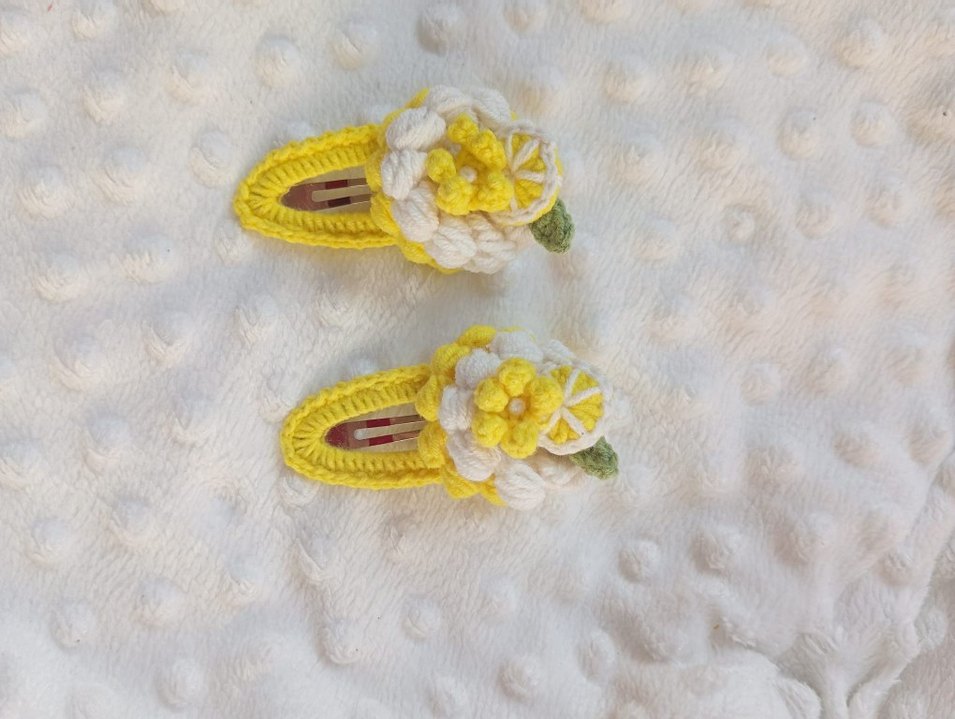 Sarı Nakışlı Örgü Çocuk Toka Seti - Görsel 3