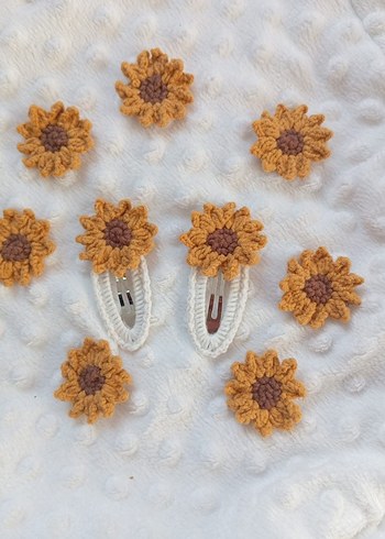 Beyaz Örgü Ayçiçeği Çiçekli Bebek Toka - Görsel 2