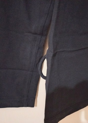 Siyah V Yaka Düğmeli Kadın tşört - Görsel 5