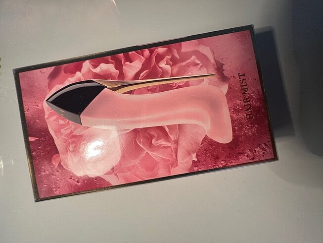  Beden Carolina Herrera blush saç parfümü