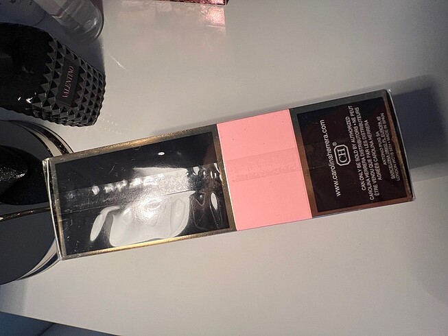  Beden Renk Carolina Herrera blush saç parfümü