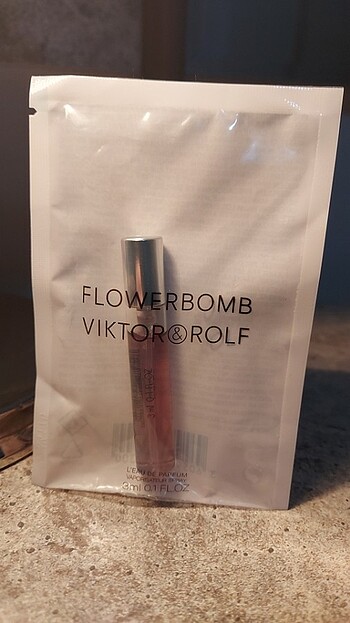 Viktor rolf flowerbomb pardüm