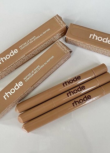Beden Rhode lip shape press