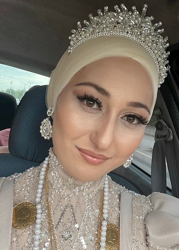 Boncuk İşlemeli Beyaz Gelin Tacı ve küpe