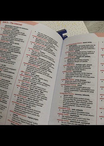 8. Sınıf ingilizce kitabı, test, sözlük - Görsel 2