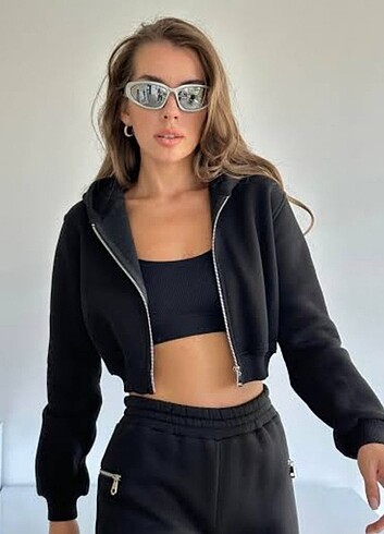 Crop sweatshirt 