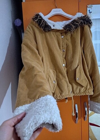 Yünlü yumoş hardal sari mont  - Görsel 2