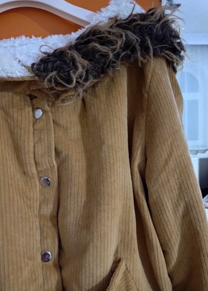 Yünlü yumoş hardal sari mont  - Görsel 3