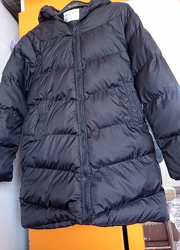 Siyah şişme mont  - Görsel 3