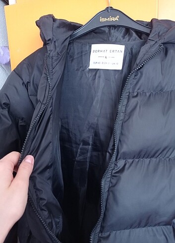 Siyah şişme mont  - Görsel 5