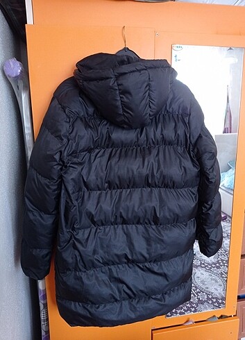 Siyah şişme mont  - Görsel 7