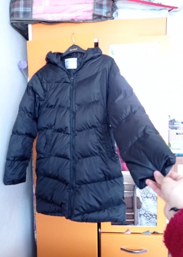 Siyah şişme mont  - Görsel 2