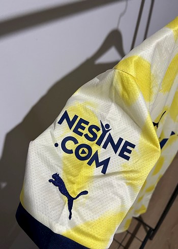 Sarı V Yaka Kısa Kollu Tie-Dye Erkek Forma - Görsel 4