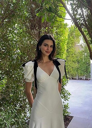 Beyaz elbise kendall jenner