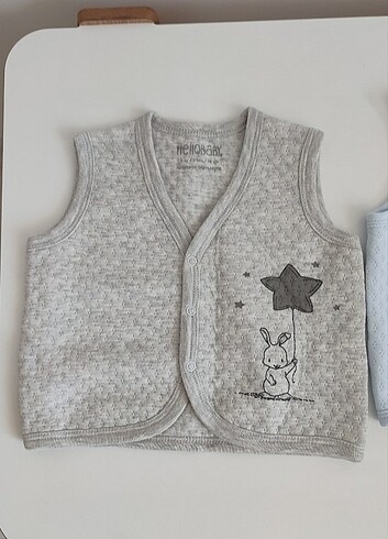 LC Waikiki 9 ay hello baby yelek..