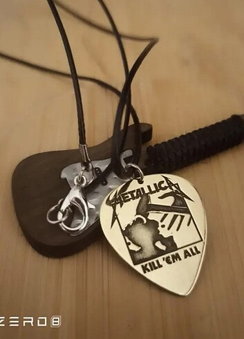 Metallica Kolye