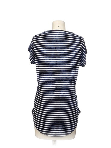 l Beden Diğer T-shirt %70 İndirimli.