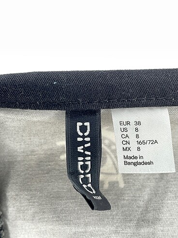38 Beden siyah Renk H&M Mini Etek %70 İndirimli.