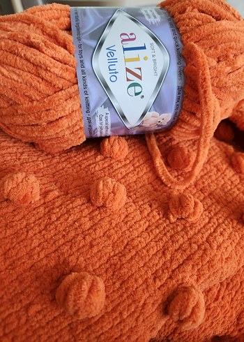 Turuncu Örgü Çocuk Battaniyesi El emeği 90×90 ebatında - Görsel 3