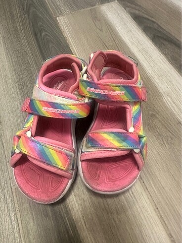 26 Beden çeşitli Renk 26 numara skechers sandalet