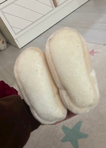 Kızlar için Beyaz Kürklü Sıcak Terlik - Görsel 2