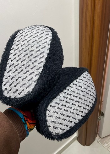 Kız Siyah Leopar Desenli Kürklü Sıcak Terlik - Görsel 2