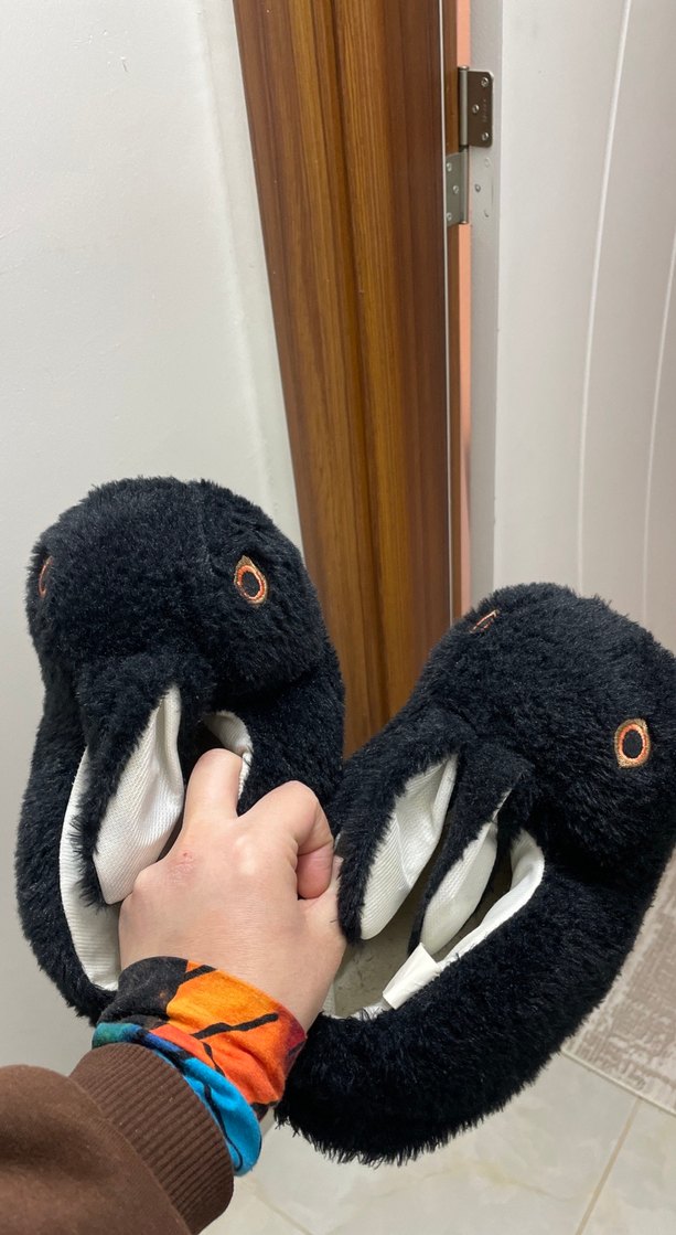 Kız Siyah Leopar Desenli Kürklü Sıcak Terlik - Görsel 3