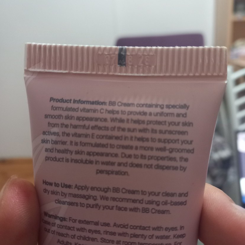 Orta Tonlu SPF50+ BB Krem - Görsel 2