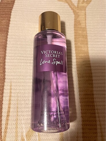 Victoria s secret love spell sprey