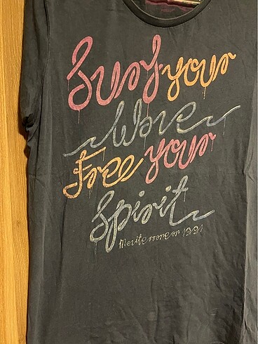 Mavi jeans tişört