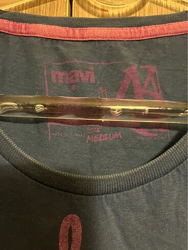 m Beden Mavi jeans tişört
