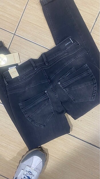 Kadın jeans bedenleri mevcut unisex Zara mango Gang Levis Asos b - Görsel 5