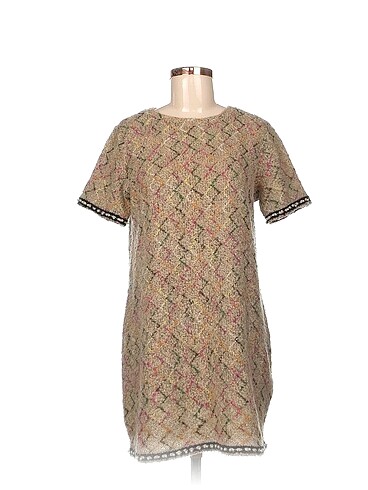 Zara Kısa Elbise %70 İndirimli.