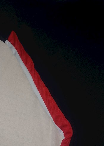 Siyah Kırmızı Şeritli Uzun Spor Elbise - Görsel 2