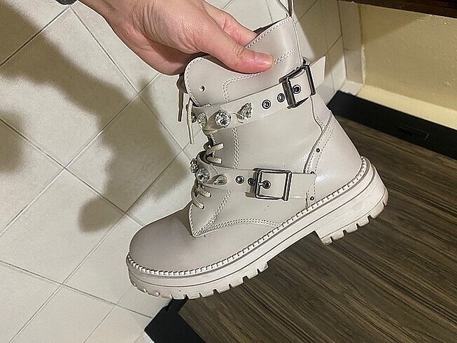 38 Beden ten rengi Renk Kadın bej taşlı bot