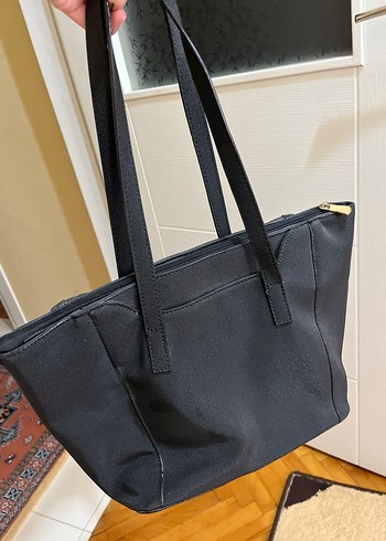 Zara Siyah Fermuarlı Kadın Omuz Çantası