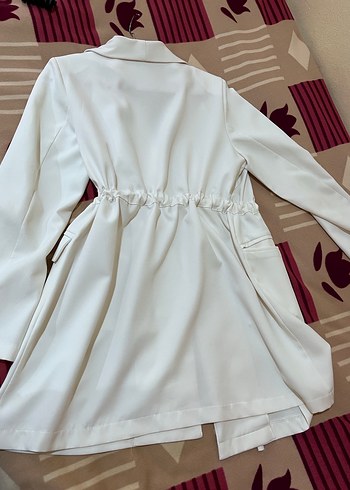 Beyaz Uzun Kollu Kadın Ceket - Görsel 4